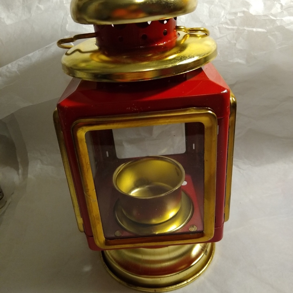 Red and Gold Lantern